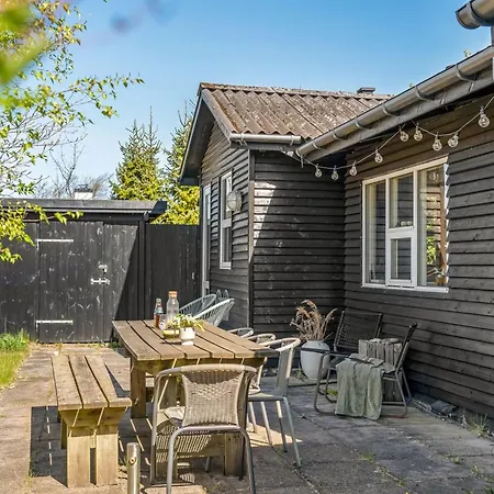 Semesterbostad Antti - From The Sea By Interhome